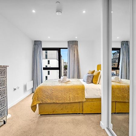 Luxurious & Glamorous Centrally Located 2 Bedroom 2 Bathroom Apartment - Central Birmingham - Secure Parking - Netflix المظهر الخارجي الصورة