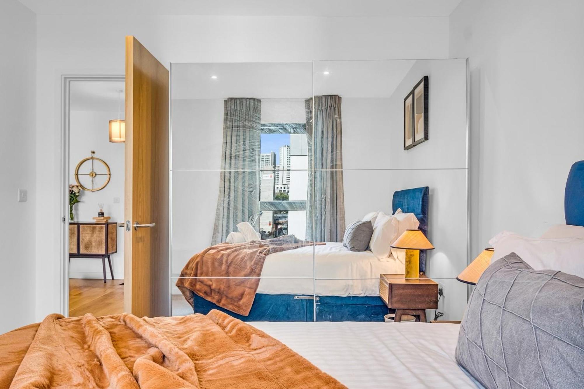 Luxurious & Glamorous Centrally Located 2 Bedroom 2 Bathroom Apartment - Central Birmingham - Secure Parking - Netflix المظهر الخارجي الصورة