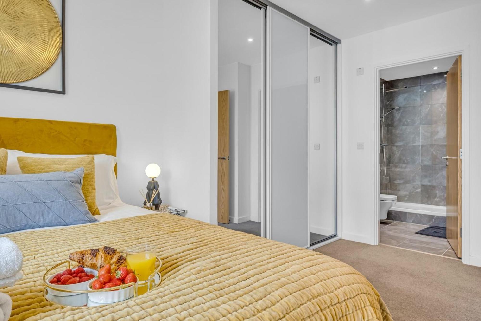 Luxurious & Glamorous Centrally Located 2 Bedroom 2 Bathroom Apartment - Central Birmingham - Secure Parking - Netflix المظهر الخارجي الصورة