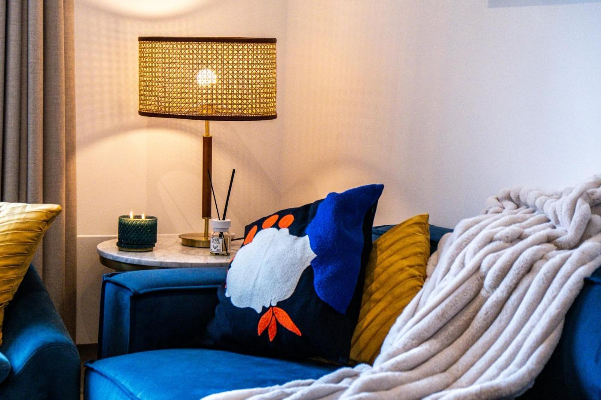 Luxurious & Glamorous Centrally Located 2 Bedroom 2 Bathroom Apartment - Central Birmingham - Secure Parking - Netflix المظهر الخارجي الصورة
